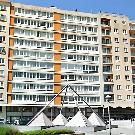 Comfortable In Blankenberge, 40 Sqm, Parking Apartamento *